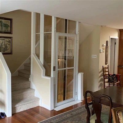 Kann ein Luxus-Villa-Aufzug so gestaltet werden, dass er zur Architektur der Villa passt?